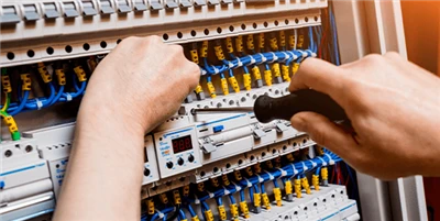 کیا AC فیوز ڈی سی فیوز پر کام کر سکتے ہیں؟